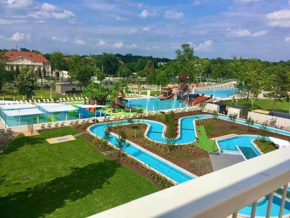 Ruben Apartman City Center Debrecen Exterior foto